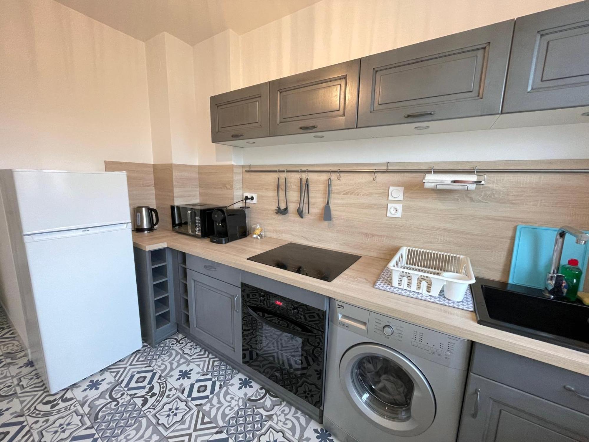 Appartement Confortable, Centre-Ville Troyes Esterno foto